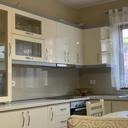 Syzo Apartments Pogradec Exterior photo